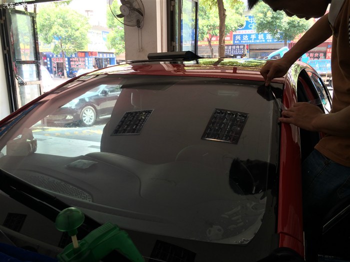 菲亚特致悦2014款拉花,致悦白色款改装