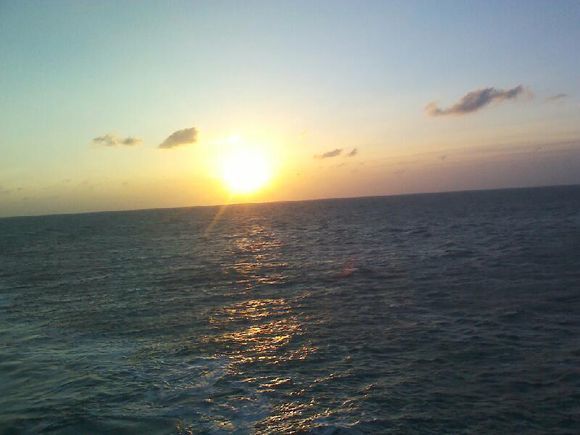 我是远洋渔民，爱钓鱼，更爱周游世界