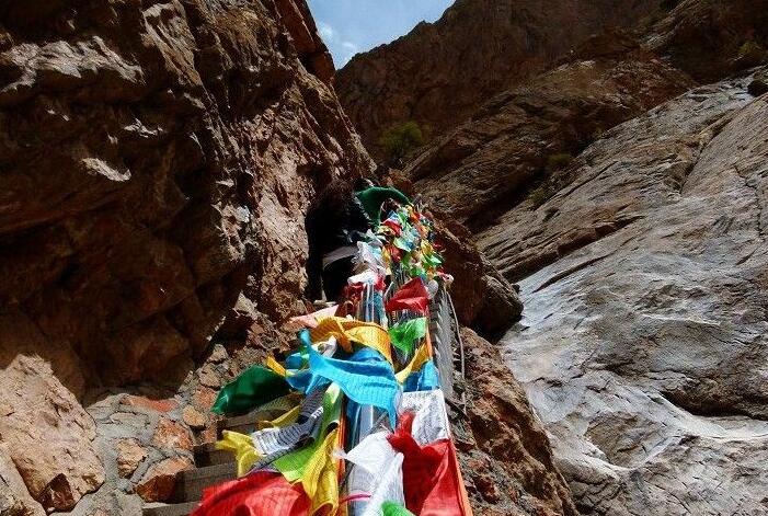 穿越阴山浮生若梦