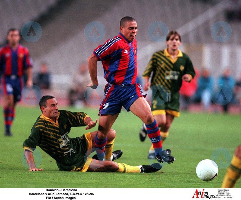 耐克足球鞋刺客纪念款解析,耐克足球鞋刺客进化史