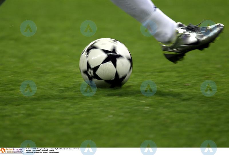 耐克足球鞋刺客纪念款解析,耐克足球鞋刺客进化史