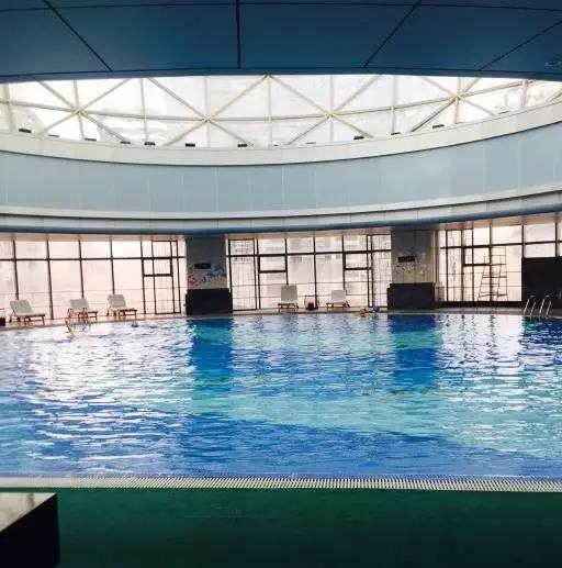 清凉一夏亲子游泳池,去西安游泳推荐哪个游泳馆