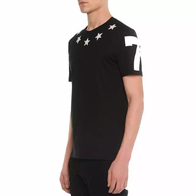 一件t两种穿法,一件t恤的多种穿法