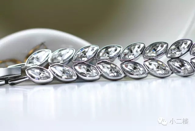 施华洛世奇swarovski为什么那么火,swarovski施华洛世奇手表3000