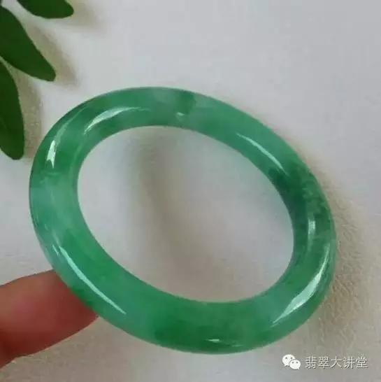 商场卖3980的翡翠,高冰翡翠卖78块