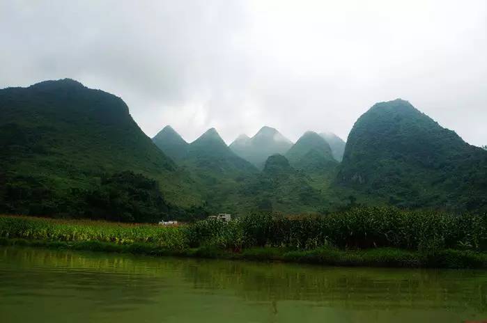 巴马世界旅居圣地,广西巴马长寿圣殿图片