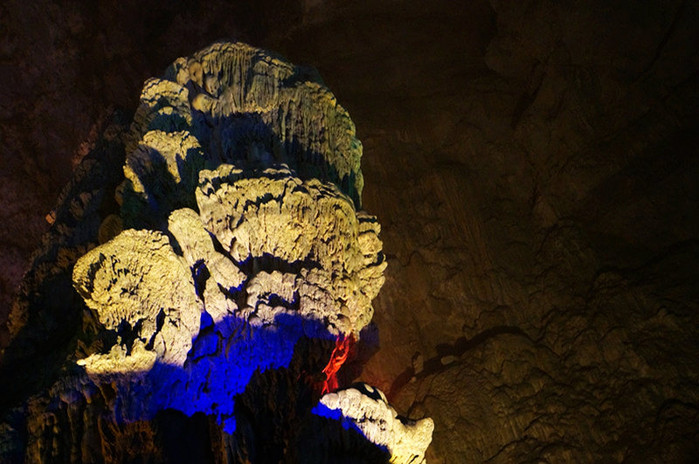 巴马世界旅居圣地,广西巴马长寿圣殿图片