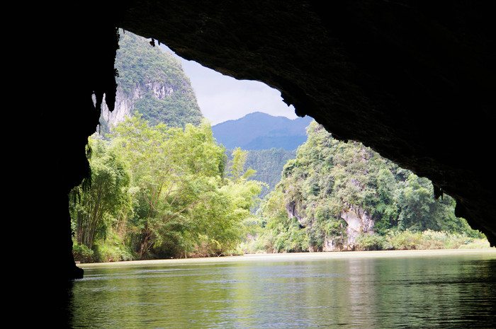 巴马世界旅居圣地,广西巴马长寿圣殿图片