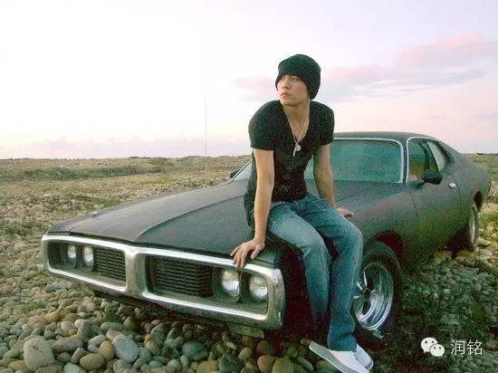 昆凌回应送周杰伦跑车,昆凌送别周杰伦豪车