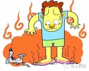 男子去洗浴中心染上疾病,男子去洗脚感染脚气