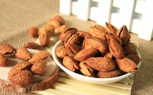 一般厨房不锈钢水槽怎么安装,不锈钢水槽的几种安装方式