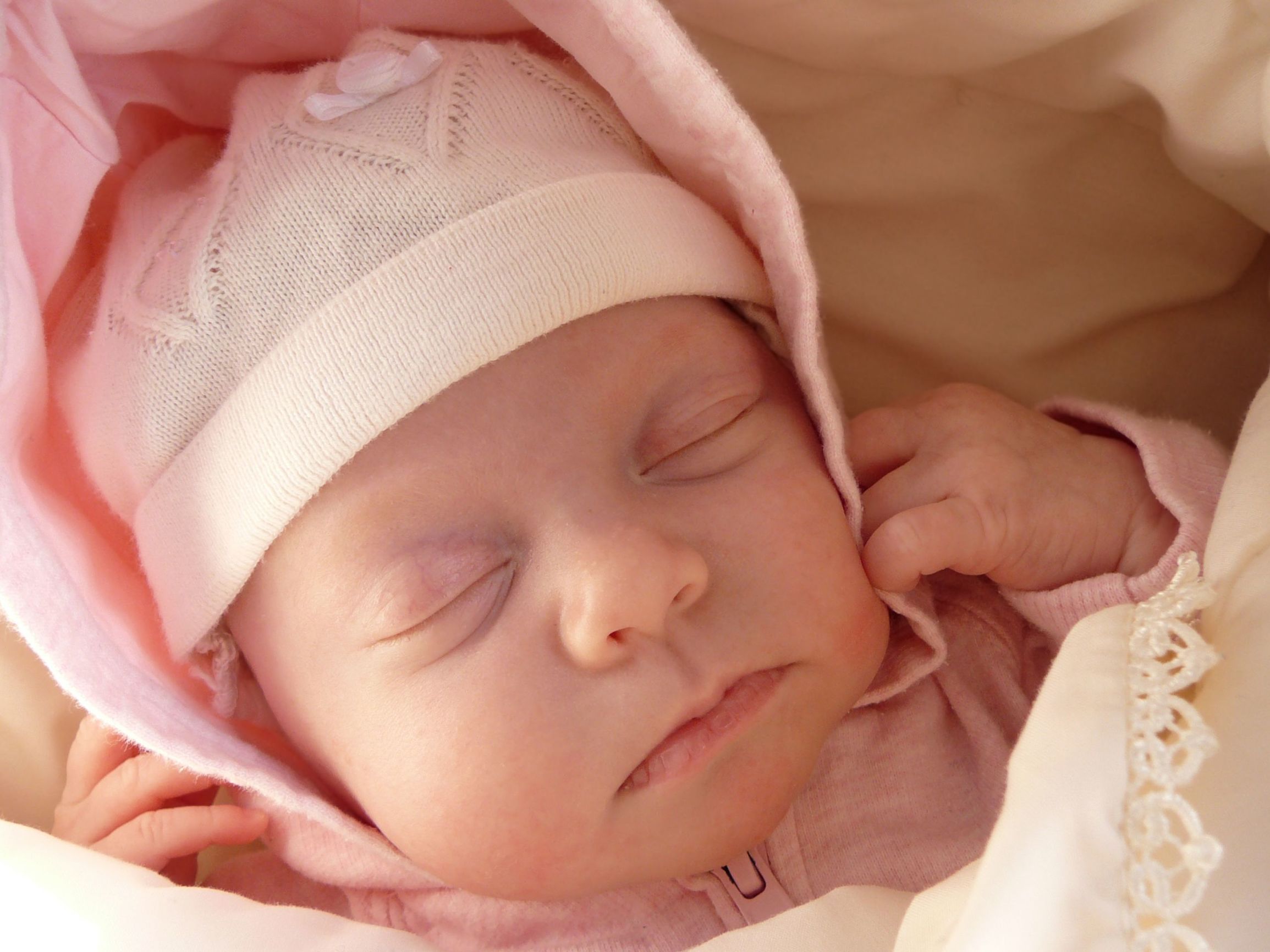 新生宝宝容易出现的常见问题,新生宝宝的十种常见现象