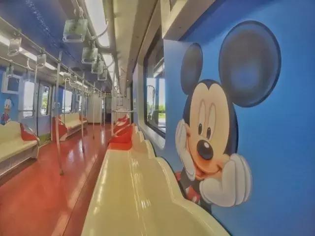 上海迪士尼春季巡游火车 (迪士尼上海开放时间表)