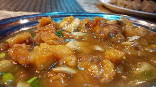 日照有什么好玩的地方,日照金山