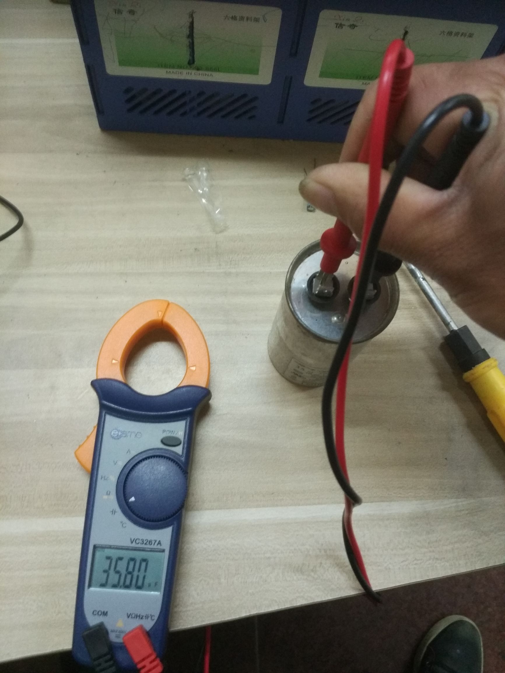 空调换电容的正确方法,给柜机空调加氟的操作流程