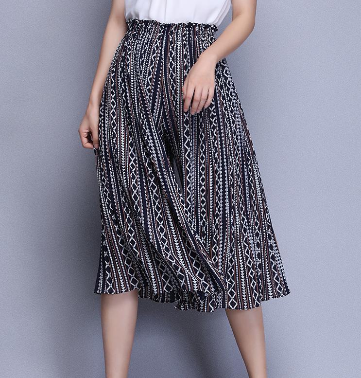 衣橱百搭经典款有哪些,衣橱必备碎花裙