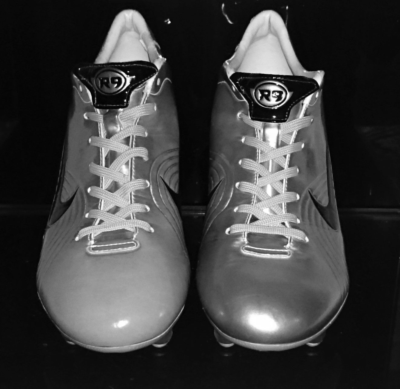 耐克足球鞋刺客纪念款解析,耐克足球鞋刺客进化史