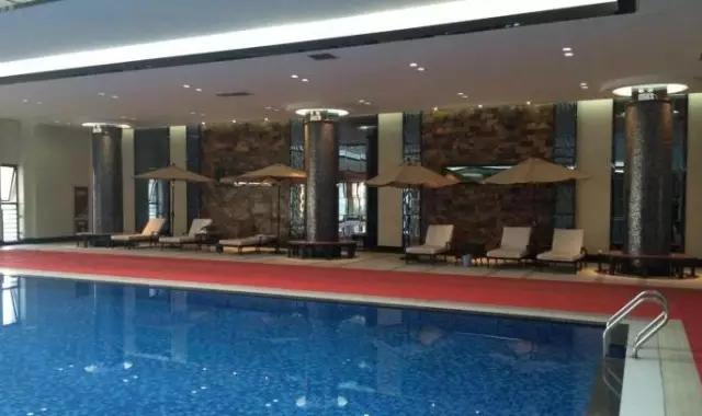 清凉一夏亲子游泳池,去西安游泳推荐哪个游泳馆