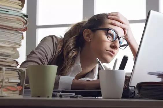 久坐的女人要注意什么,请爱护你的女人