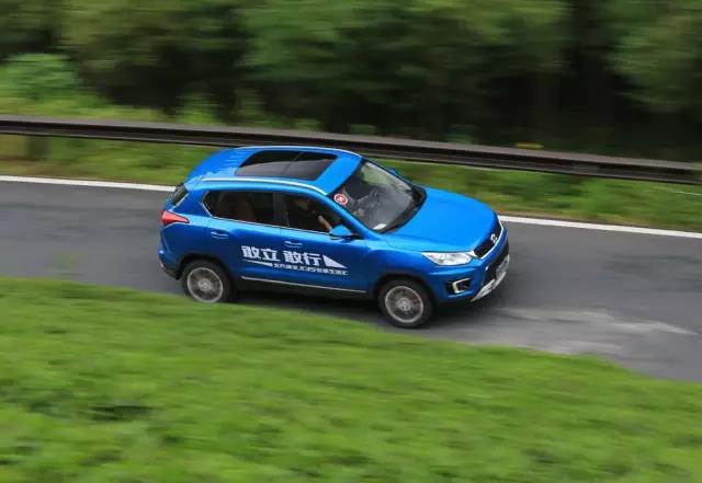 锦程说车,16年北汽绅宝x35试驾视频