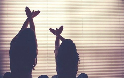 绌夸竴鏍风殑琛f湇涔熸槸鎯呬荆娆惧悧,绌夸竴鏍风殑琛f湇