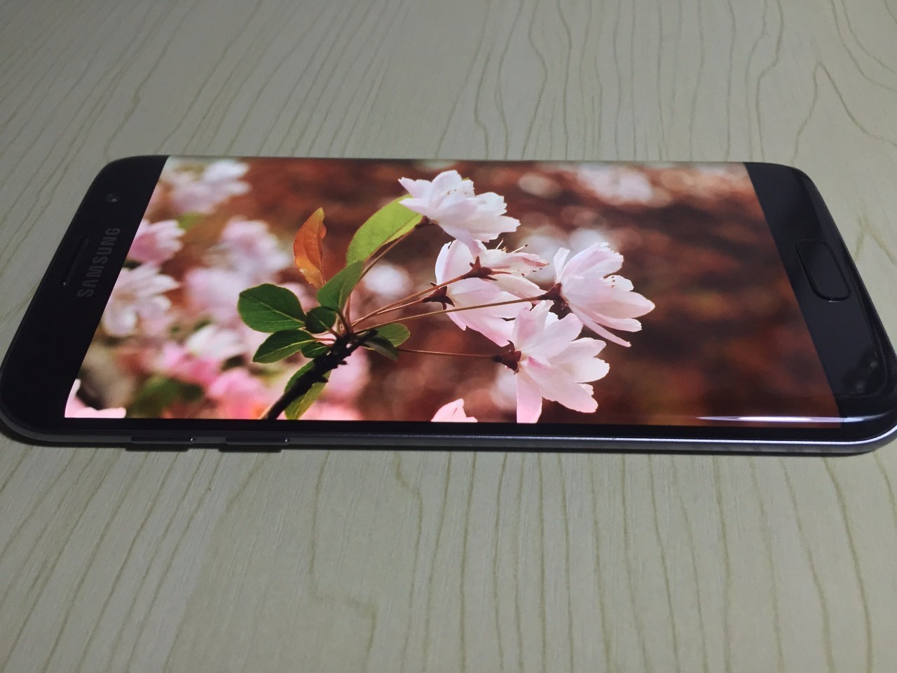 涓夋槦s7edge娴嬭瘎澶х背,涓夋槦s7娴嬭瘎绉戞妧缇庡