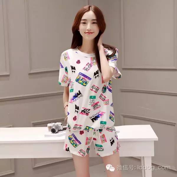 适合宅女的休闲套装，搭配不难完美出行