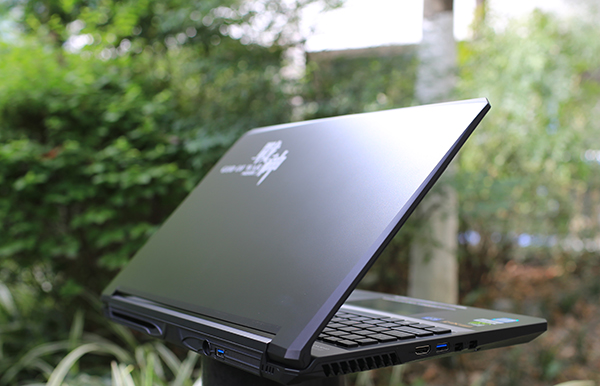 游戏本和台式机的体验,游戏本和台式机该如何选择