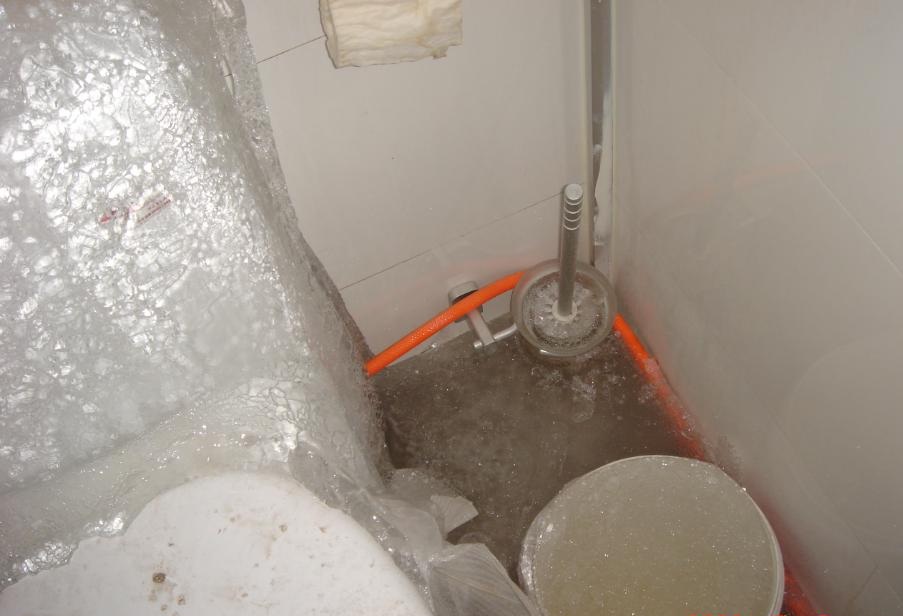 业主家顶楼因防水造成损失,业主真实体验装修避坑指南