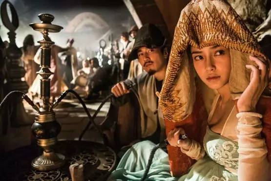 范冰冰和angelababy红毯 (范冰冰angelababy 同台)