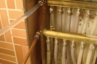 空气能地暖怎么安装,地暖每平米安装多少瓦