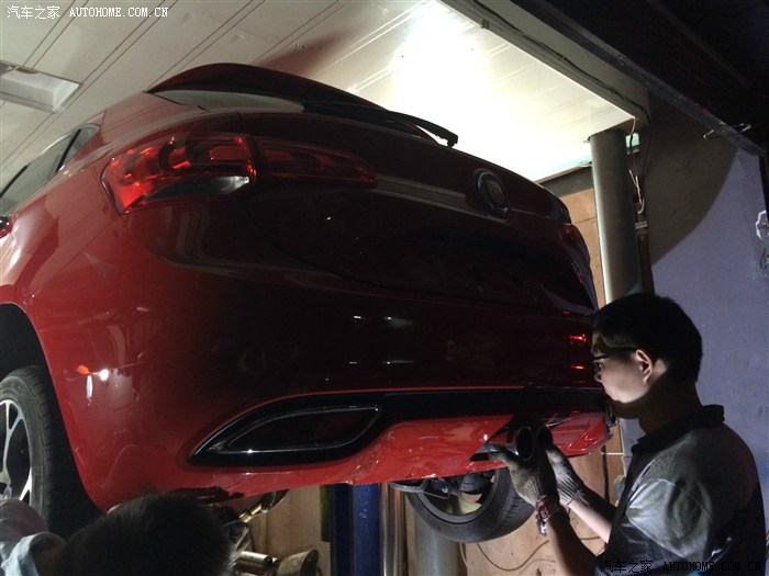 菲亚特致悦2014款拉花,致悦白色款改装