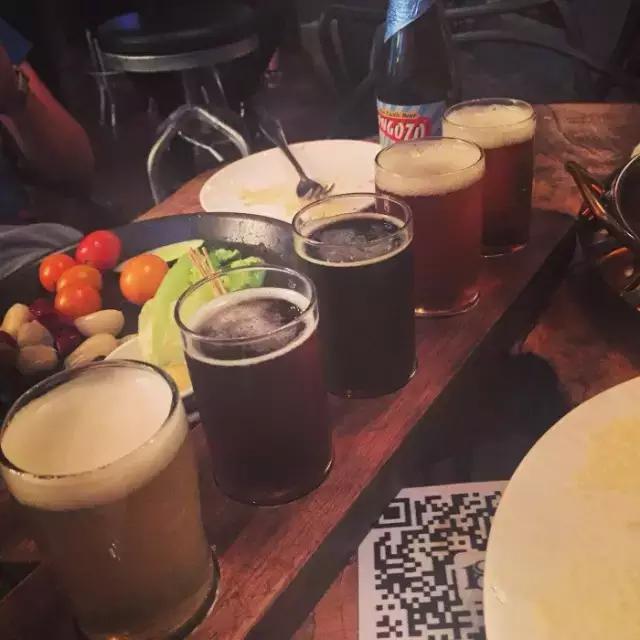 欧洲杯酒馆,欧洲杯酒吧看球视频