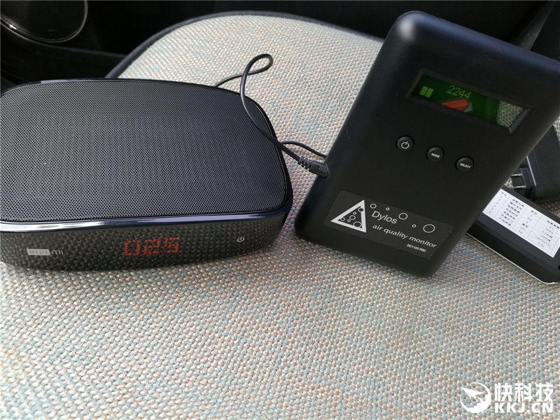 睿米车载空气净化器评测,豹米空气净化器显示多少达标