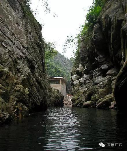 上林，有一条美如少女般不谙世事的小河