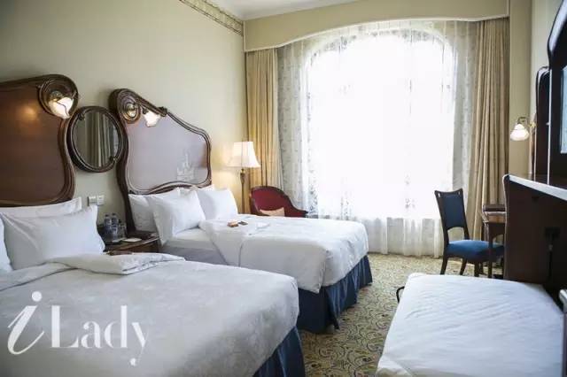 迪士尼不能带自拍杆个人怎么拍照,去上海迪士尼可以带自拍杆进去吗