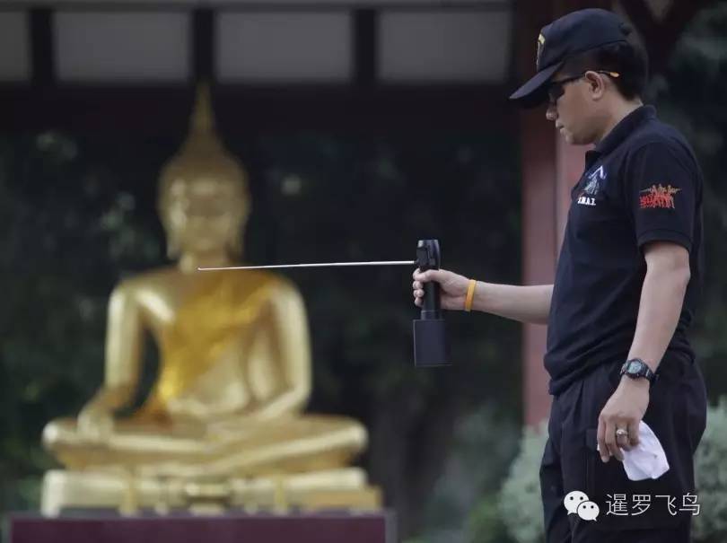 这个英国*子骗**用132元的假货骗了中国泰国等4.73亿元!