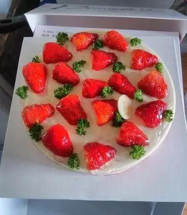 漫步在静谧的小巷里,漫步在青石板小巷吹着晚风