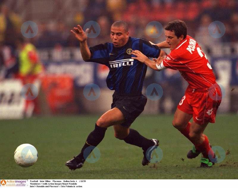 耐克足球鞋刺客纪念款解析,耐克足球鞋刺客进化史