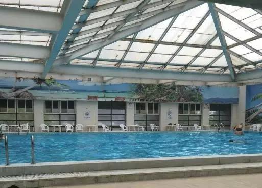 清凉一夏亲子游泳池,去西安游泳推荐哪个游泳馆