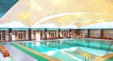 清凉一夏亲子游泳池,去西安游泳推荐哪个游泳馆