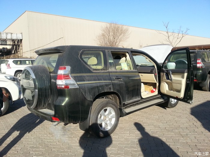 普拉多4000和兰德酷路泽4000油耗,lc250普拉多2.4t百公里油耗