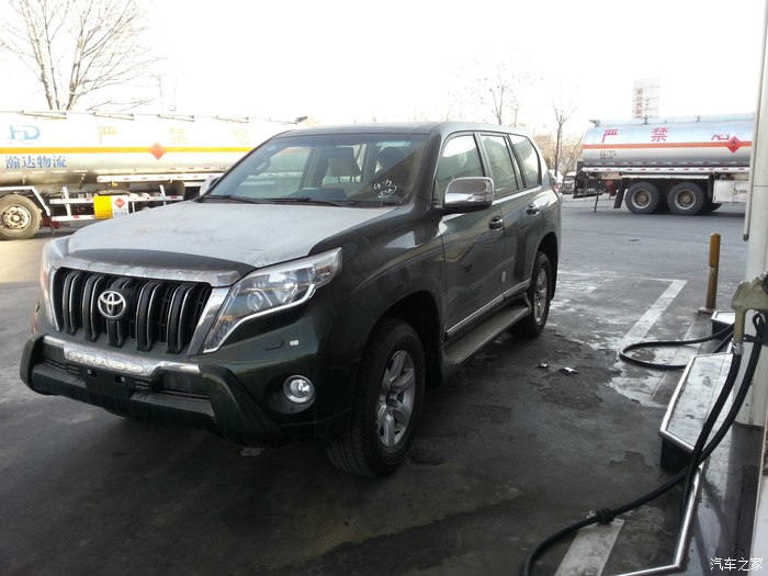 普拉多4000和兰德酷路泽4000油耗,lc250普拉多2.4t百公里油耗