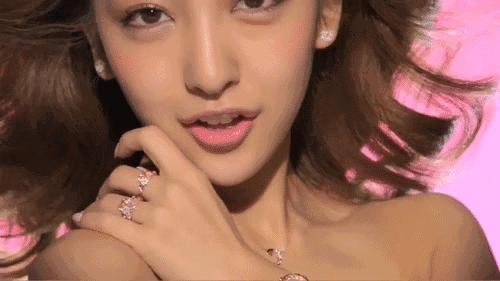 出油流汗脱妆,夏天易流汗脱妆