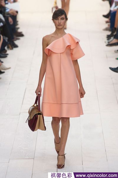 色彩培训班穿衣风格设计,2024荷叶边流行女装