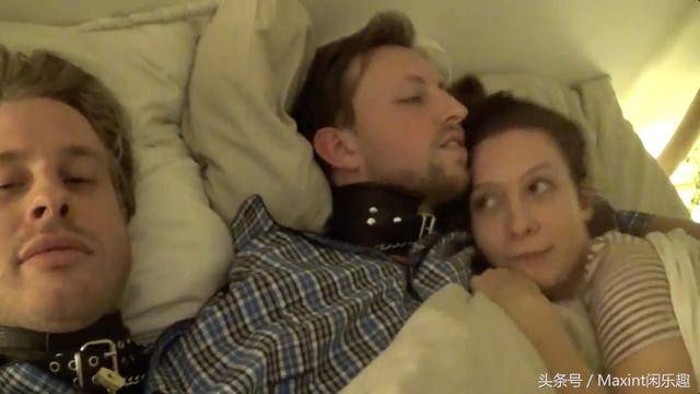 假装双胞胎｜脖子上栓“贞操带”，72小时一起约会睡觉，上厕所！