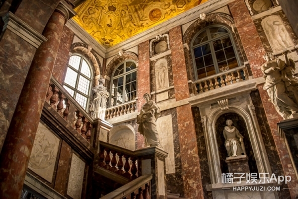 「HolyShit」吃沙成瘾!78岁老太15岁开始吃沙子,一吃就是63年!