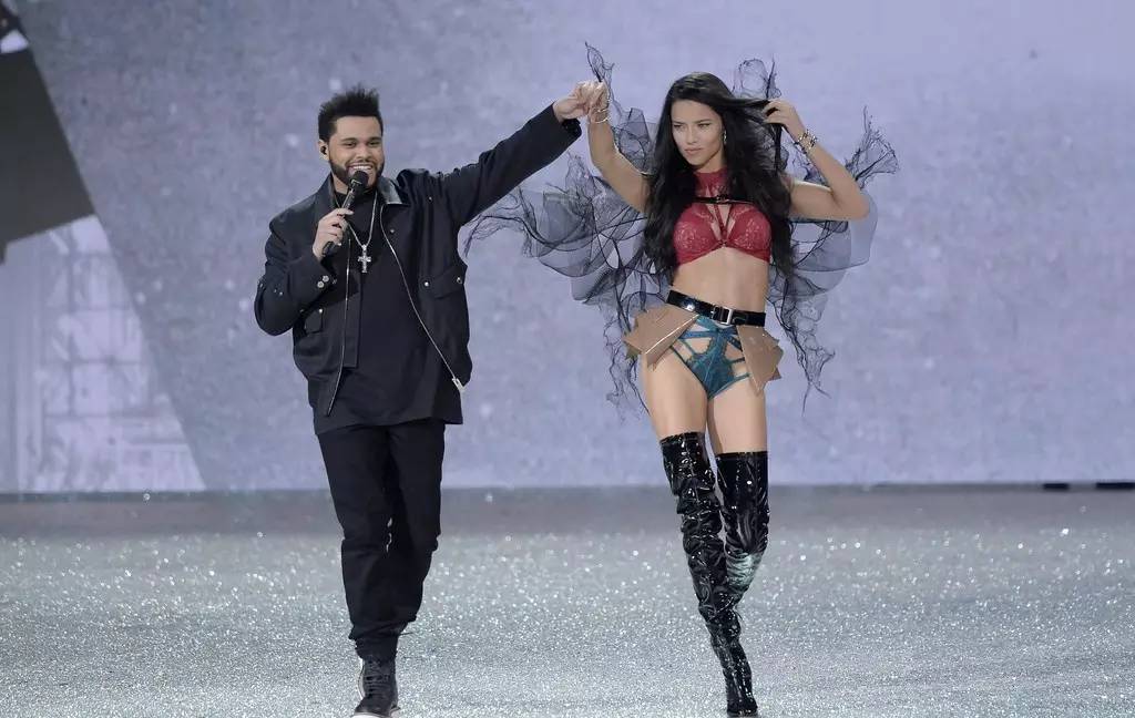 维密秀最震撼的一场俄罗斯超模,2017维密时尚秀现场美照