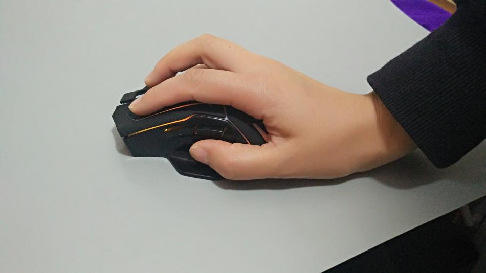 冰狐无线鼠标好不好,冰狐跑车无线鼠标