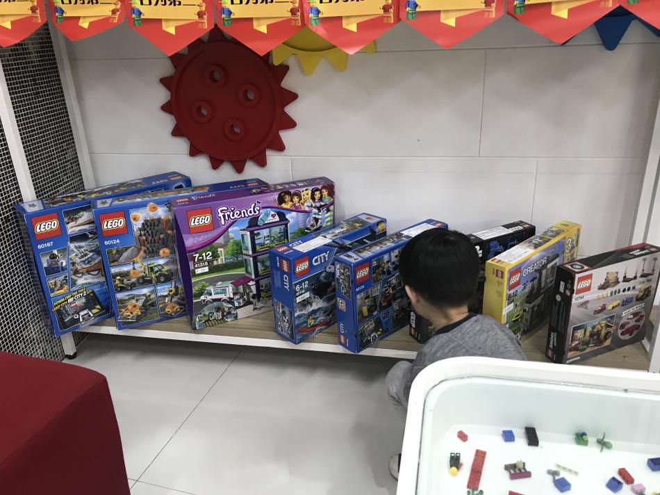 工程车米兔玩具,米兔积木矿山卡车拼装教程